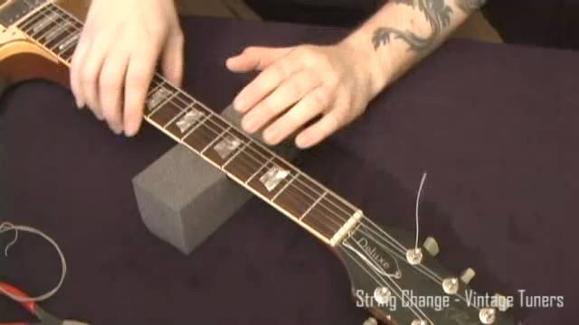 String Change Vintage Tuners Guitar Lessons